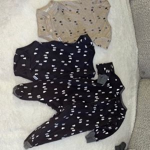 3 piece 0-3 months set with 2 onesies and sleeper